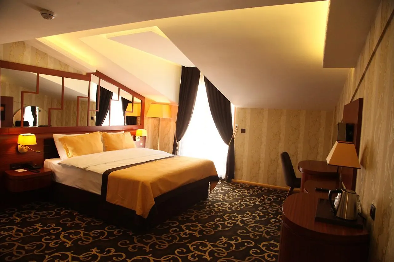 **  Hotel Grand Vuslat Trabzon Turquía
